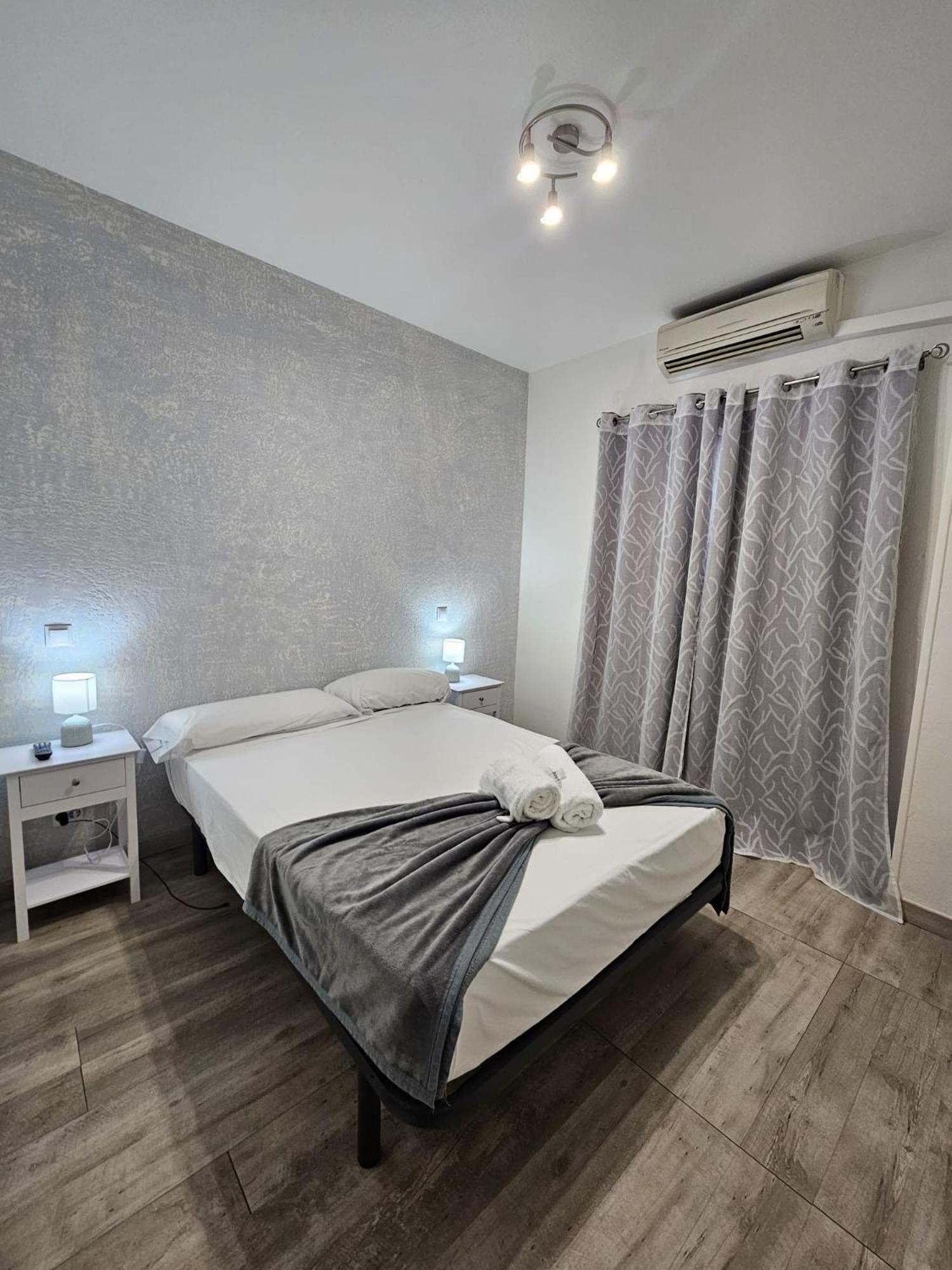 Apartamentos Sleep In マドリード エクステリア 写真